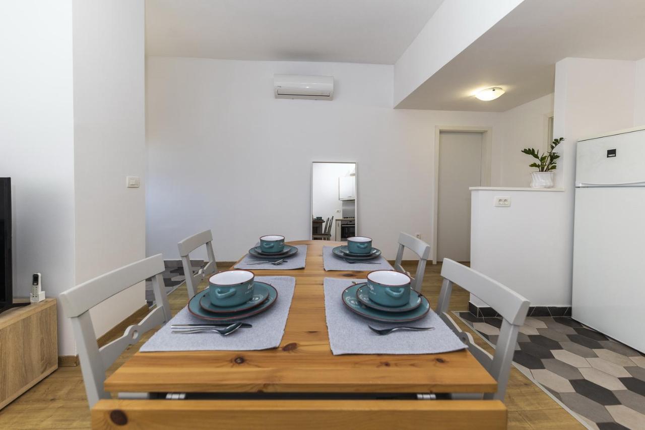 Apartments 23 And 25 With Free Private Parking 자다르 외부 사진