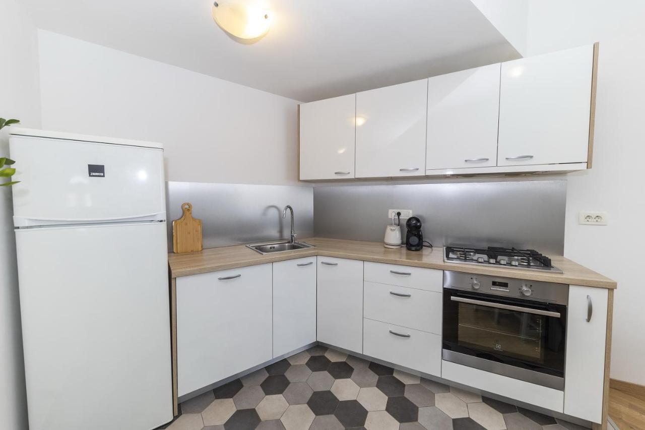 Apartments 23 And 25 With Free Private Parking 자다르 외부 사진