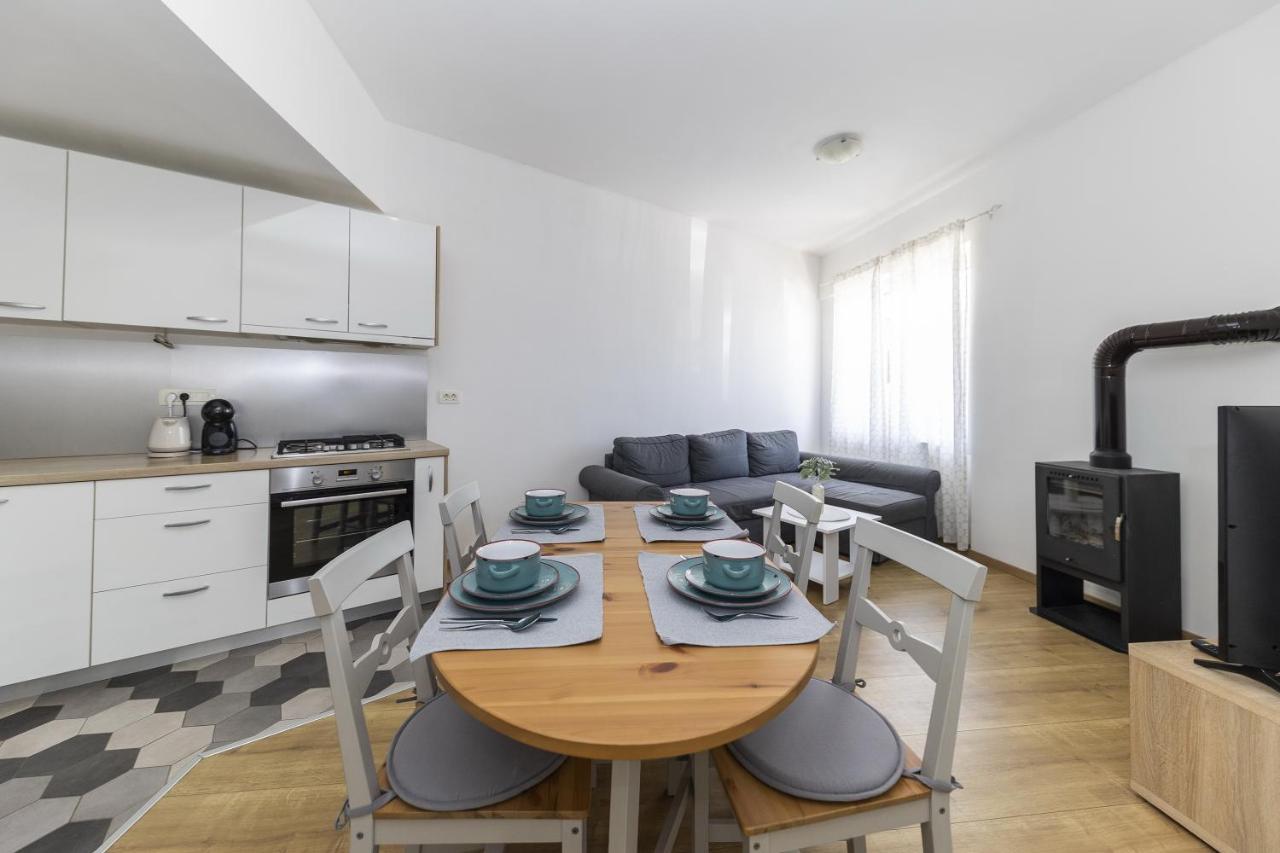 Apartments 23 And 25 With Free Private Parking 자다르 외부 사진