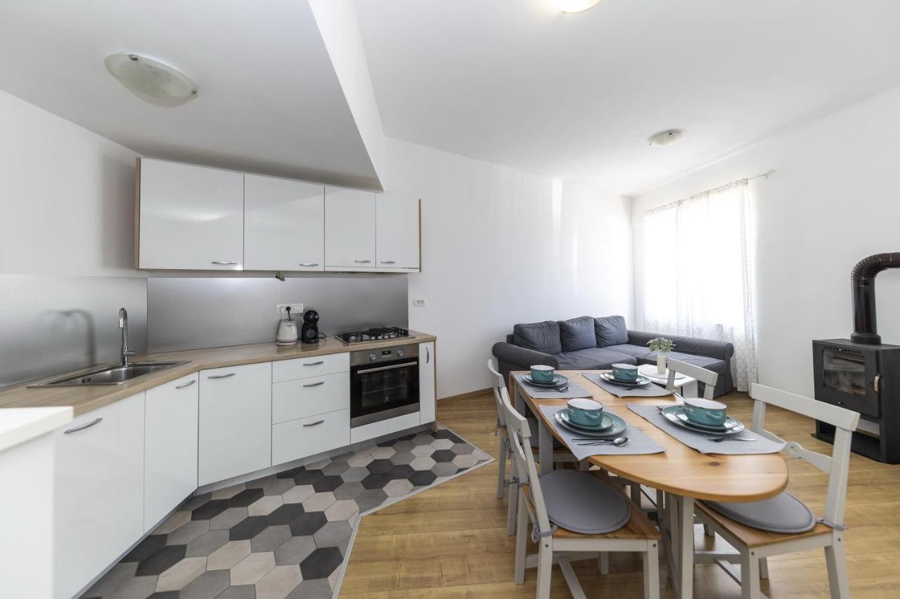 Apartments 23 And 25 With Free Private Parking 자다르 외부 사진